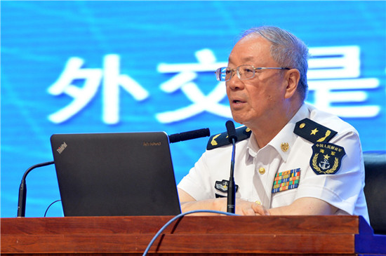 尹卓:彈射型航母將選五代機 電磁彈射技術成熟