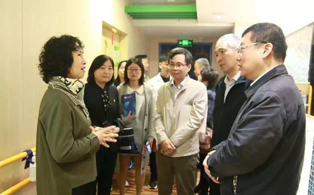 姜春力:中國(guó)國(guó)際經(jīng)濟(jì)交流中心黨委副書記、信息部部長(zhǎng)姜春力一行蒞臨晚晴養(yǎng)老調(diào)研指導(dǎo)